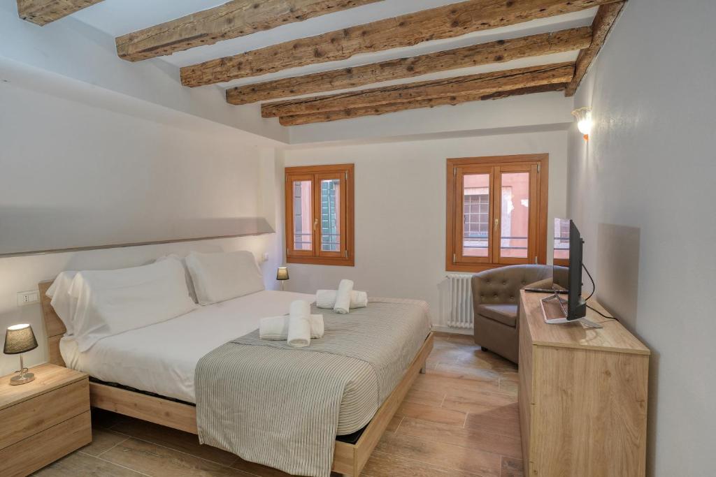 Ecco Suites Apartments - 6