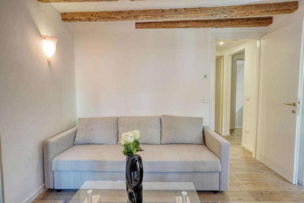 Ecco Suites Apartments - 19