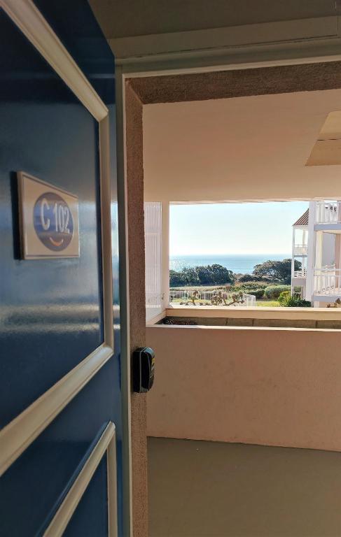 Fotografia z galérie ubytovania Appartement 2 pièces dans résidence bord de mer aux Sables d'Olonne v destinácii Les Sables-dʼOlonne