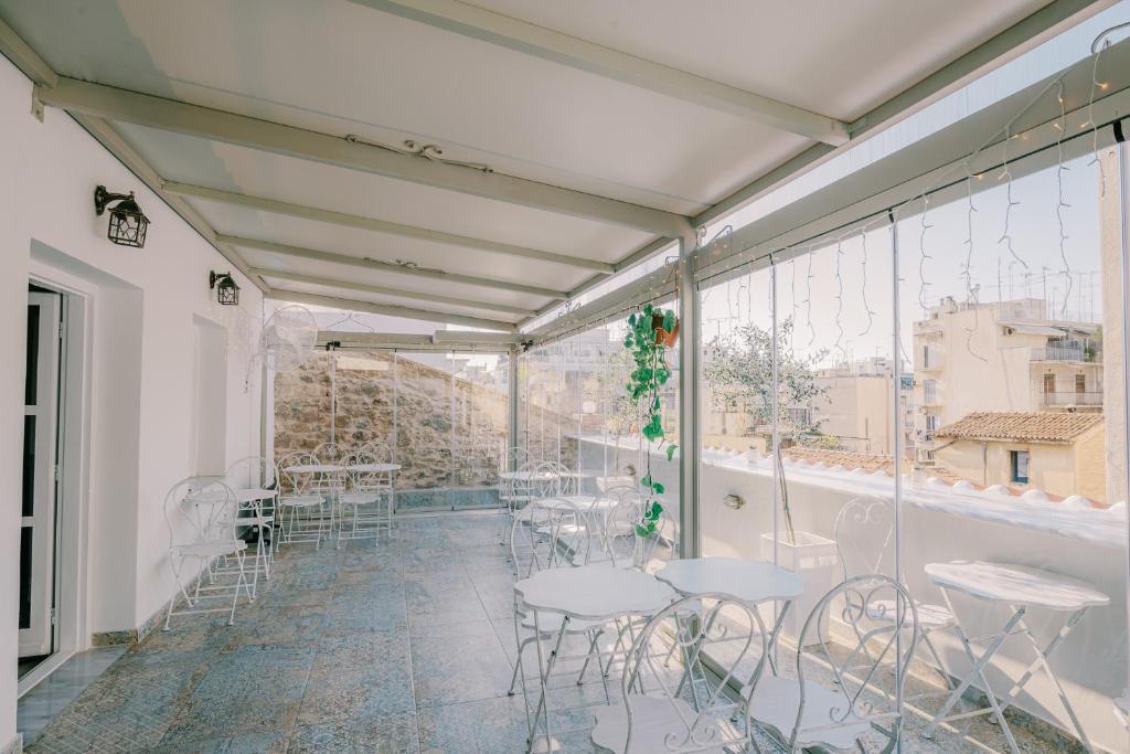 Neapolis 1897 Boutique Luxury Rooms - Resim 18