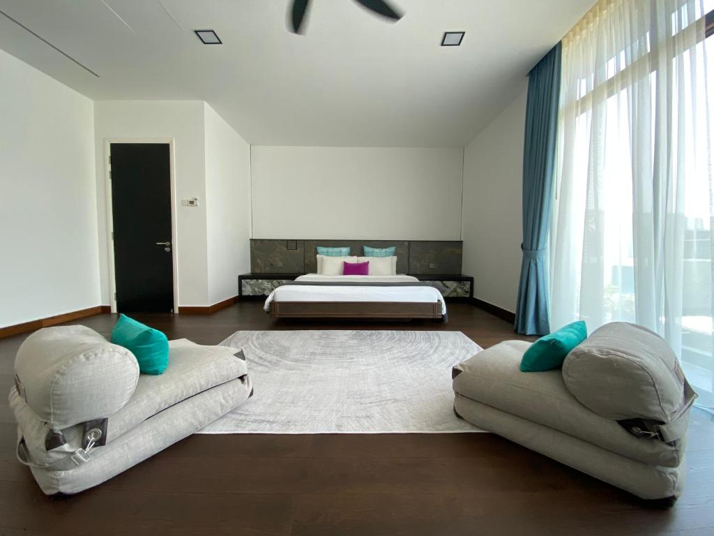 Postel nebo postele na pokoji v ubytování Ikiru 18 Private Saltwater Pool Villa, 3 Ensuite BR, Outdoor BBQ, 5 mins to Beach