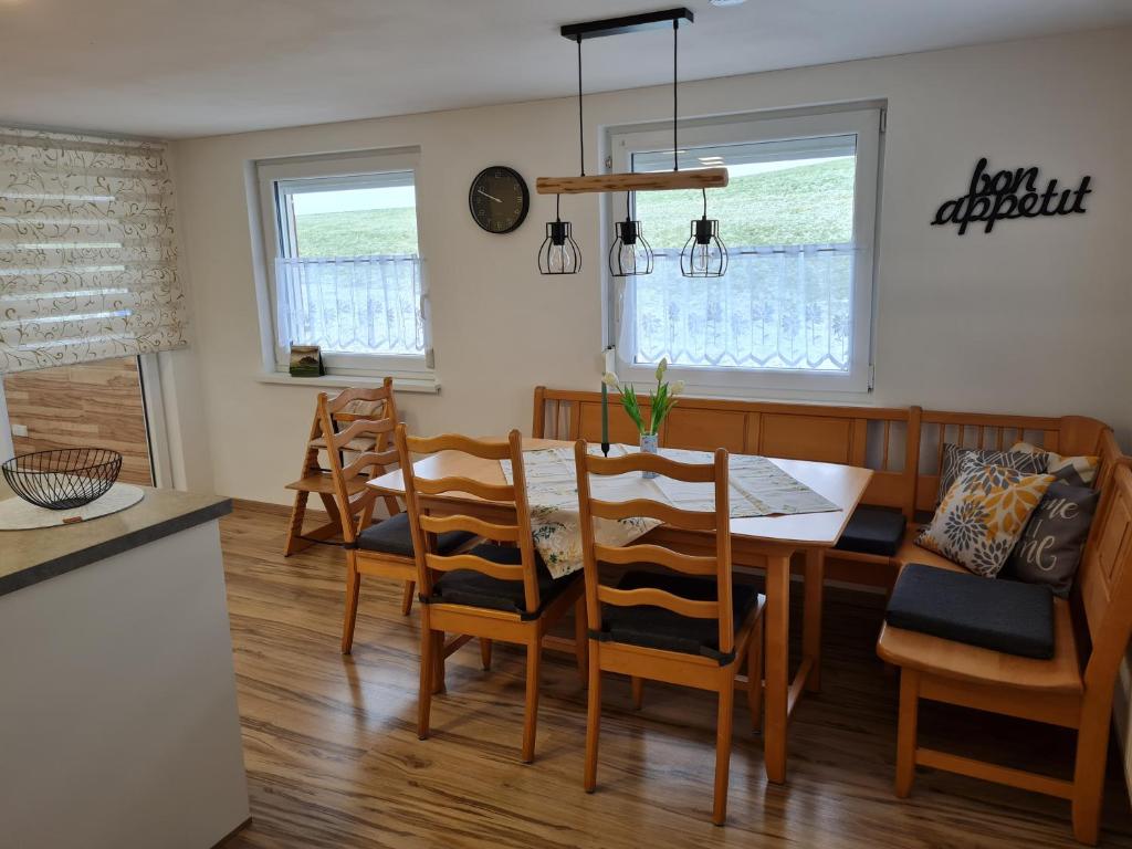 Posezení v ubytování Ferienwohnung Waldfrieden