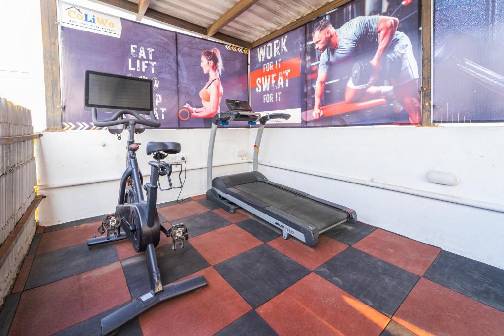 Fitness centrum a/nebo fitness zařízení v ubytování Coliwo Deux - Chandan Nagar