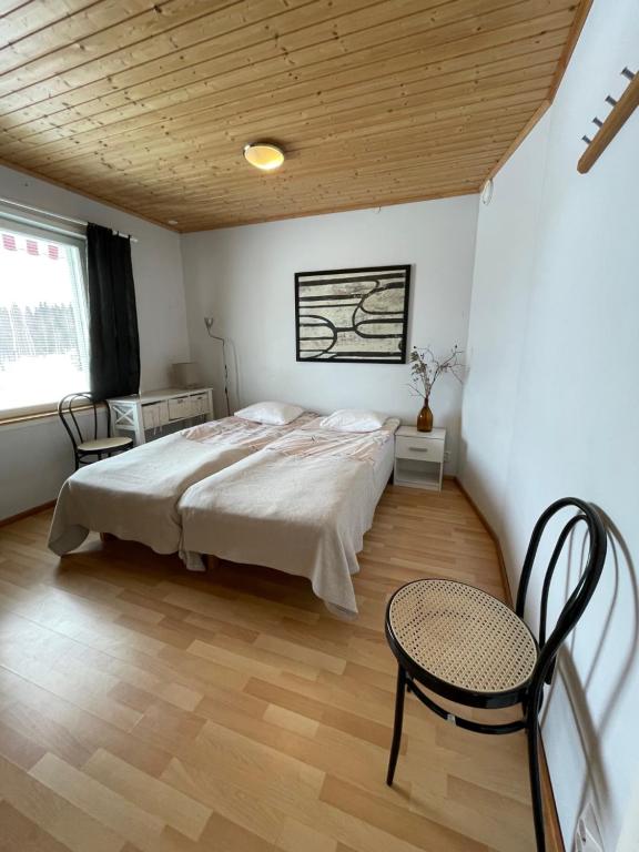 Lamminmäen Juhla ja Peti - Double Or Twin Room With Shared Bathroom