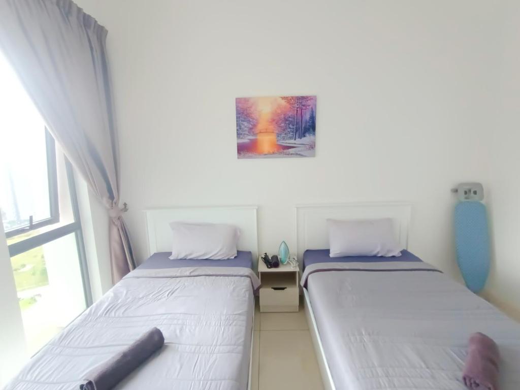 Postel nebo postele na pokoji v ubytování Medini Elysia Park , 3 min to Legoland, Netflix By Hint Homestay