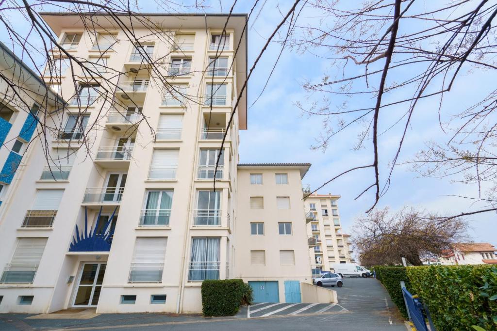apartamentowiec w Londynie w obiekcie * Hossegor * Plage 100m * Vue sur les pins *Surf w mieście Soorts-Hossegor