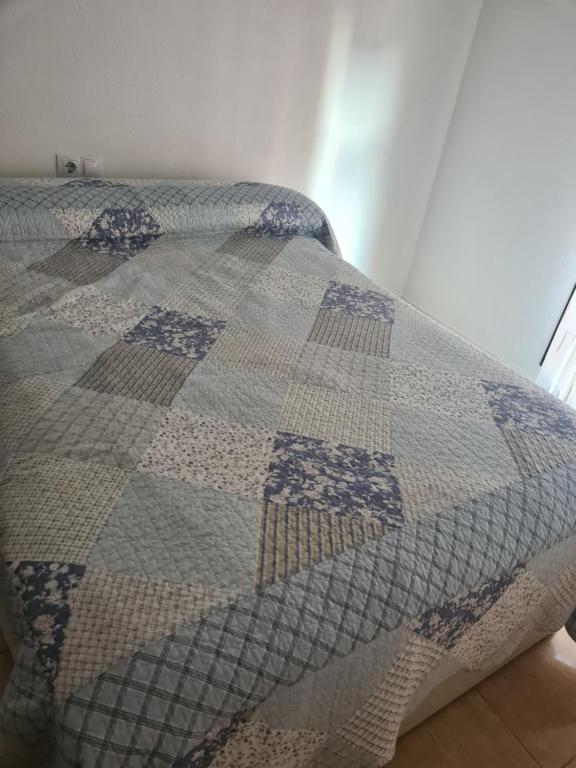Hostales o pensiones Habitación con baño privado en Alicante, Comunidad Valenciana