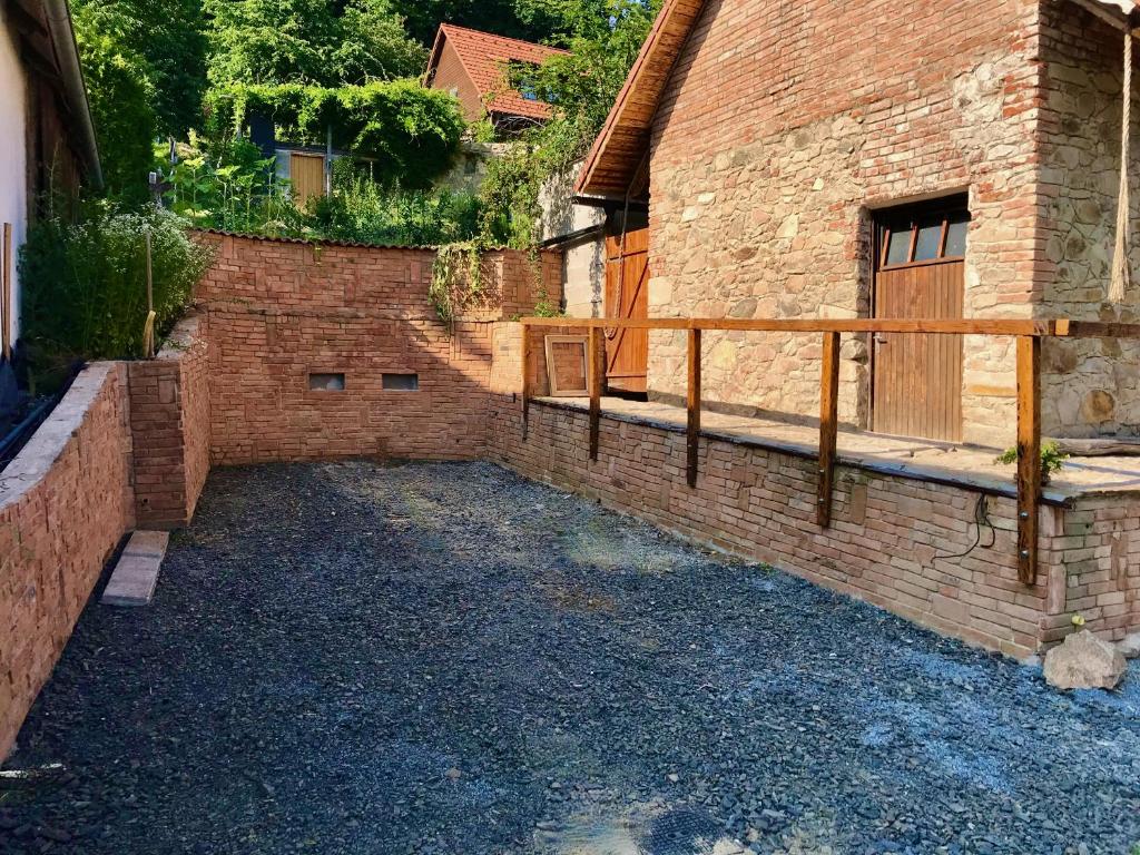 Zdjęcie z galerii obiektu Apartmány pod Kozákem w mieście Velké Popovice