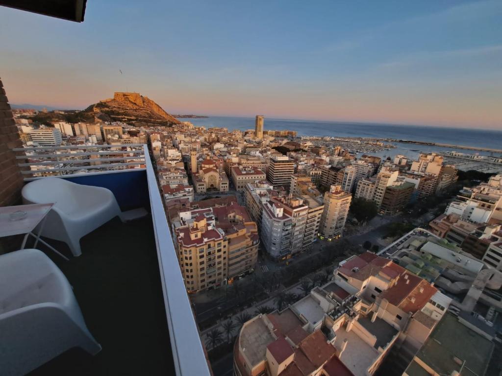 Mirador 22, Alicante – Updated 2023 Prices