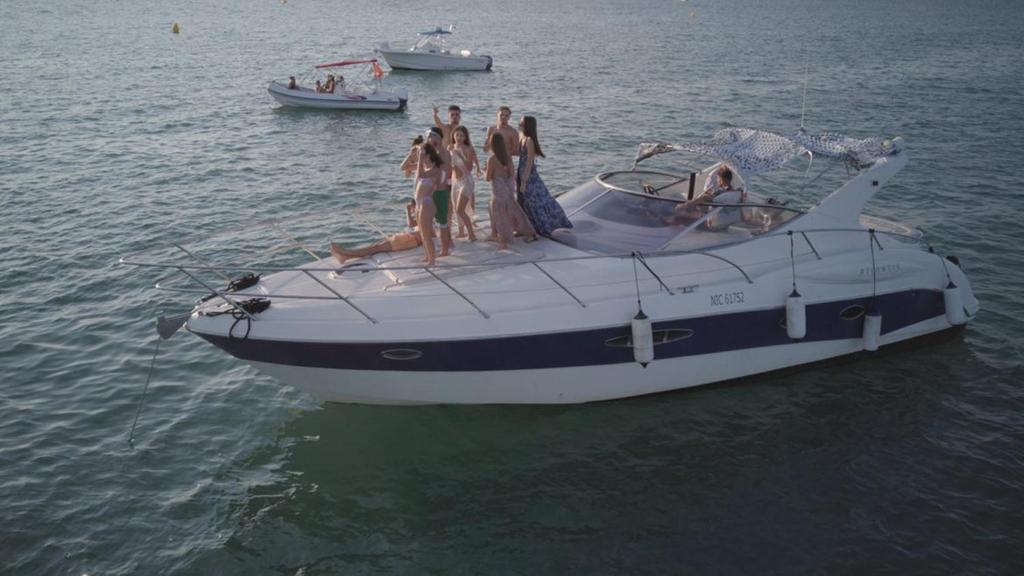 Zdjęcie z galerii obiektu Expérience luxueuse sur un yacht w mieście Mauguio
