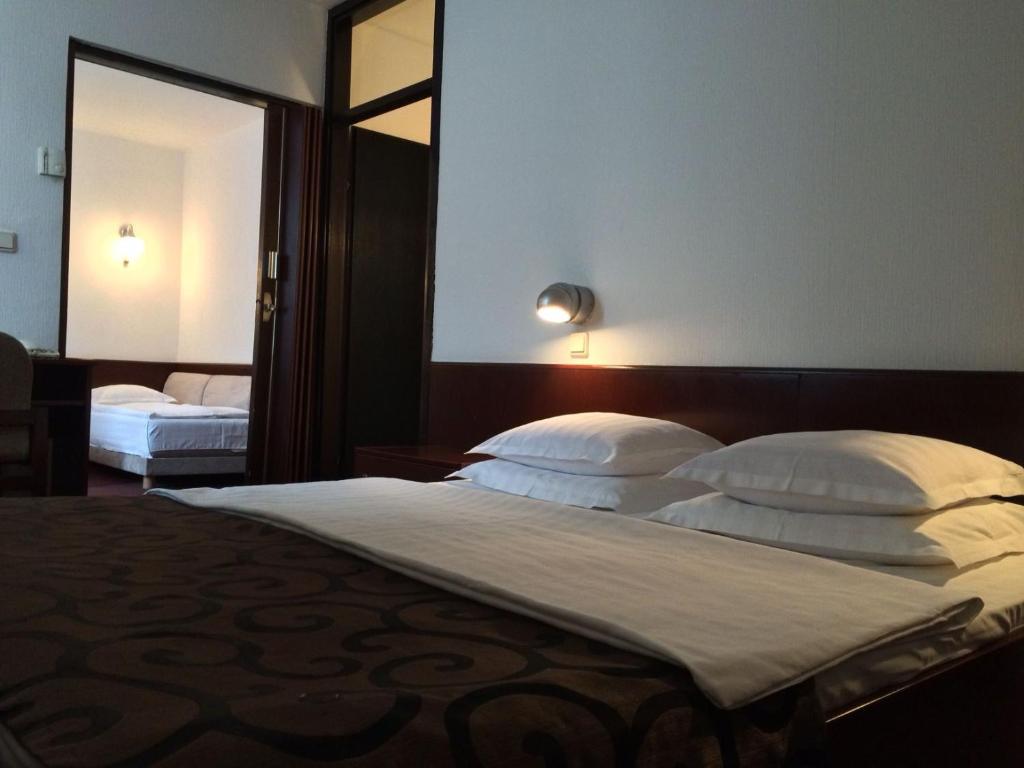 Hotel Laguna Zagreb - Resim 14