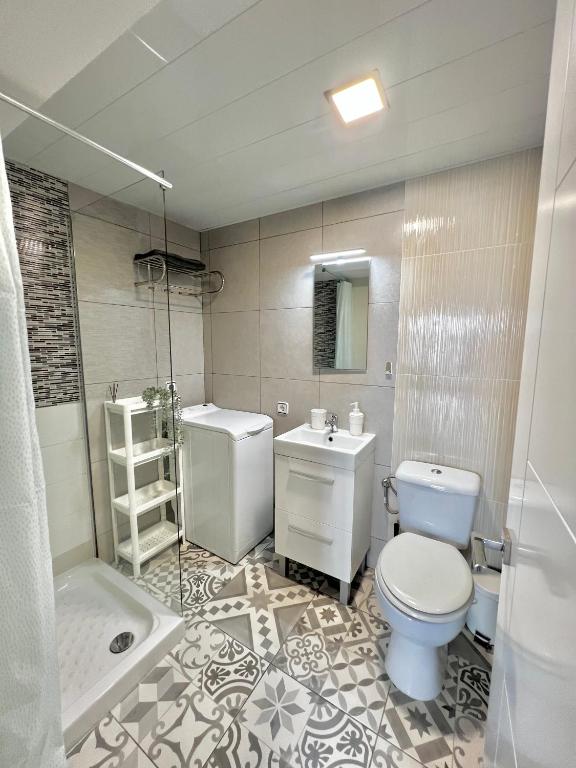 Kúpeľňa v ubytovaní Amazing Badalona Apartment With Terrace