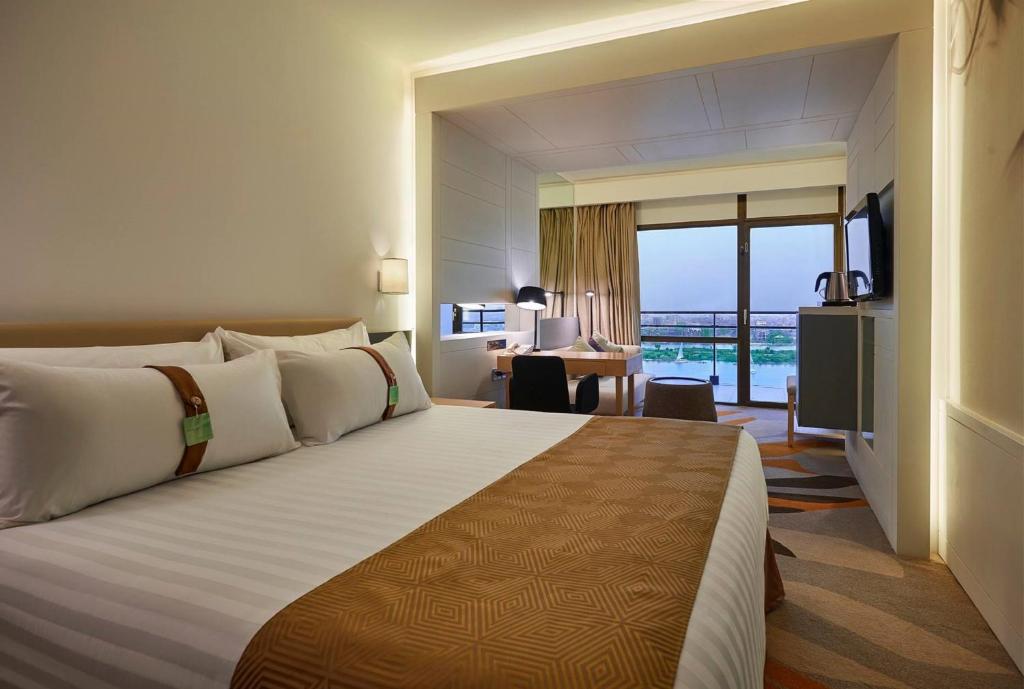 Holiday Inn Cairo Maadi by IHG photo