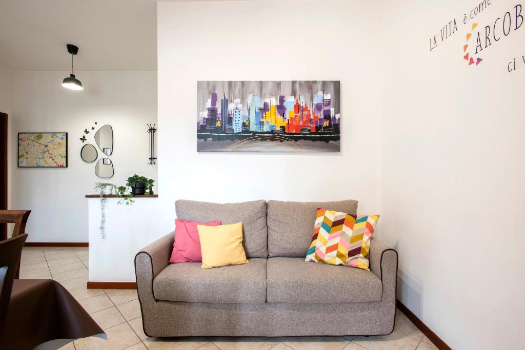 40 super idées avec un gros coussin pour canapé!  Apartment decor, Floor  seating living room, Diy apartment decor