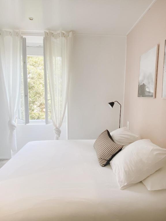 Postel nebo postele na pokoji v ubytování Coliving Biarritz