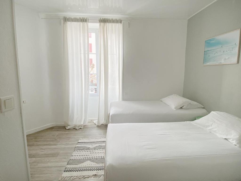Postel nebo postele na pokoji v ubytování Coliving Biarritz