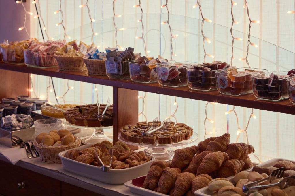 Hotel Commercio & Pellegrino - Resim 33