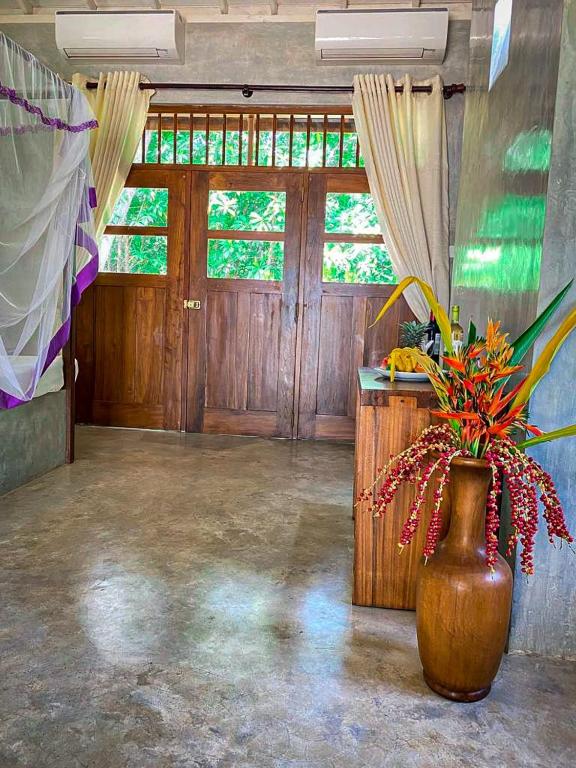 Mangrove Beach Chalets - 16