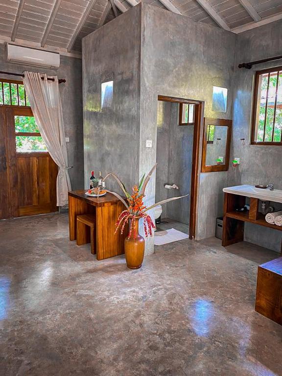 Mangrove Beach Chalets - 10