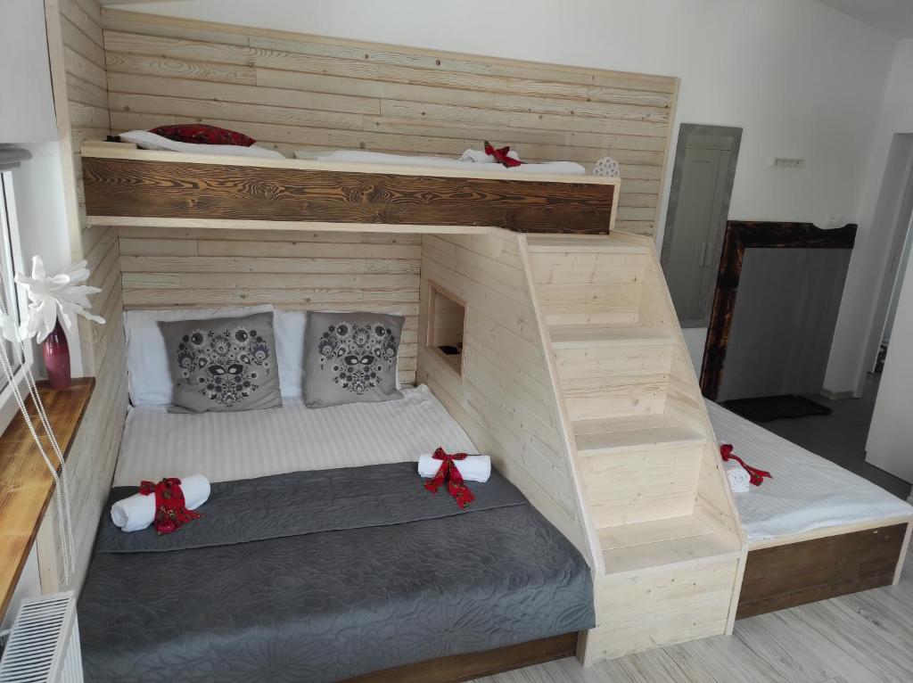 Beskidzka Guest House - Quadruple Room With Private Bathroom