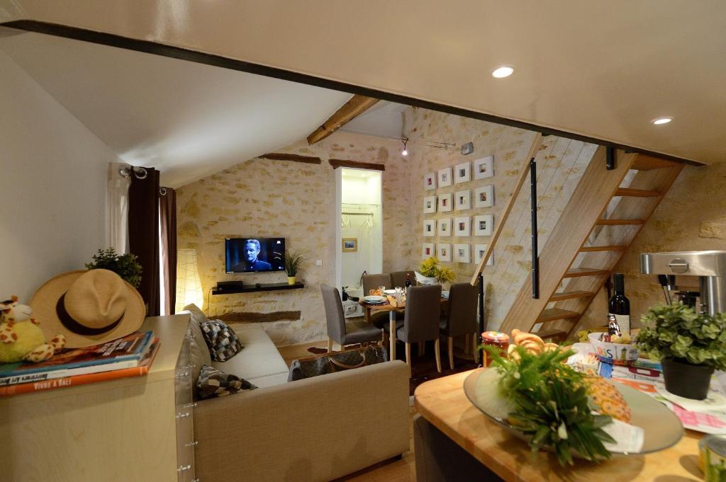 Les Patios du Marais 1 - Duplex Apartment B3G Shinning