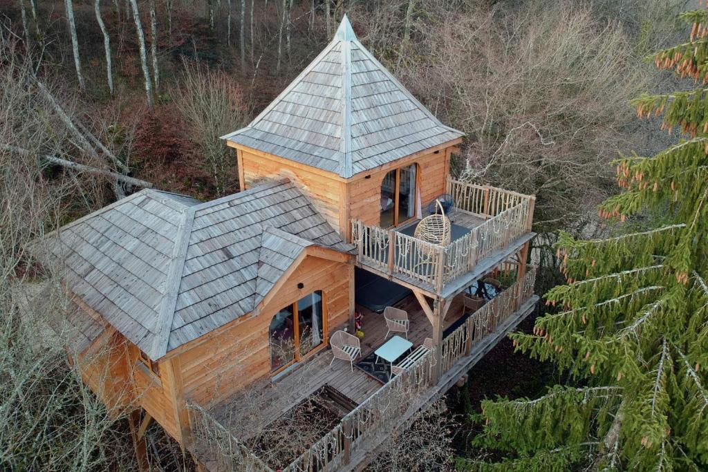Budova, v ktorej sa luxusný stan nachádza