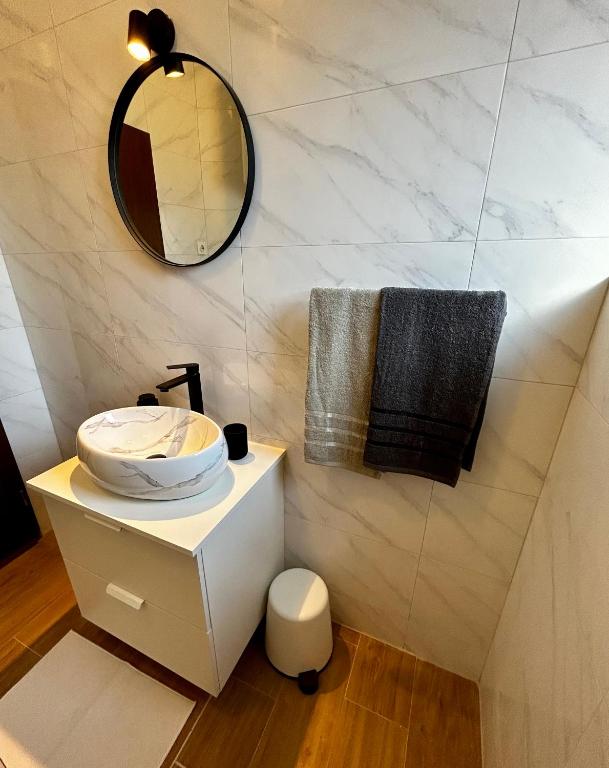Un baño de Elentoni