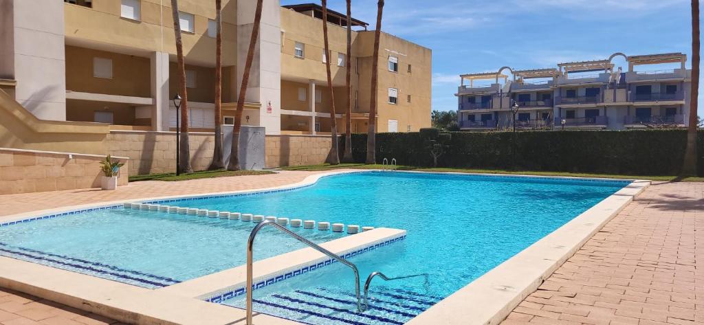 The swimming pool at or close to Xeraco Beach Alma