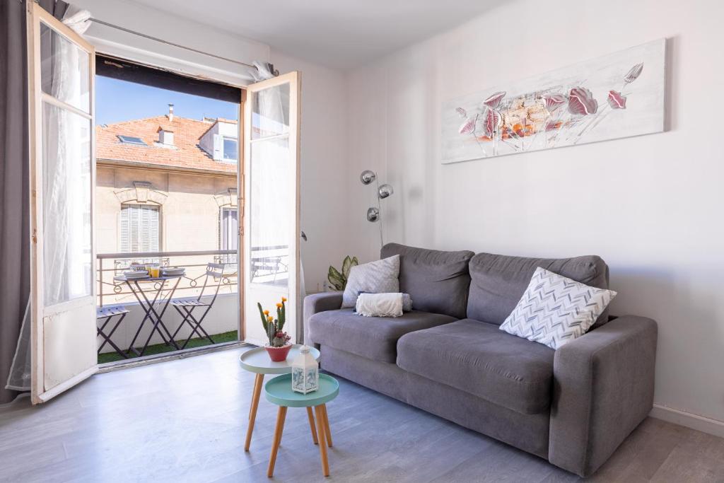 Posedenie v ubytovaní Cannes centre apartment with a balcony