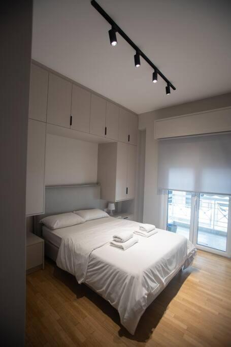 Acropolis Vibes Apartments - 17