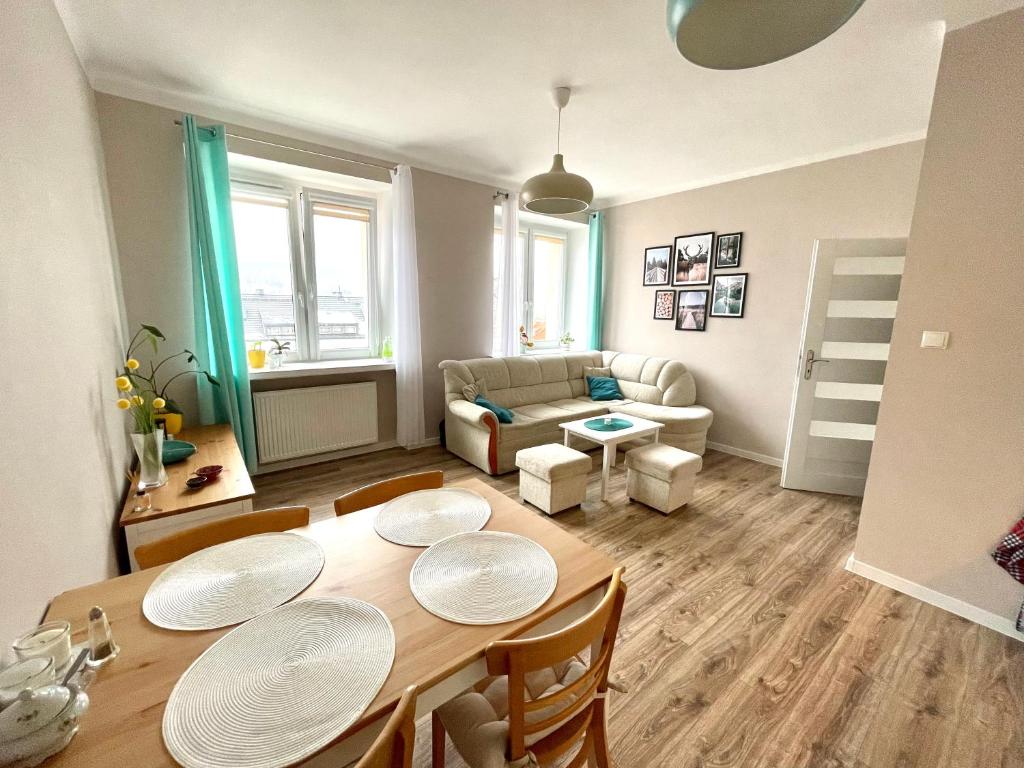 Posedenie v ubytovaní Apartament Jaskółka