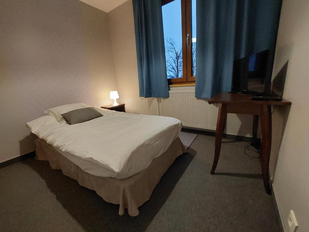 Auberge De La Foret - Logis - Habitación Triple