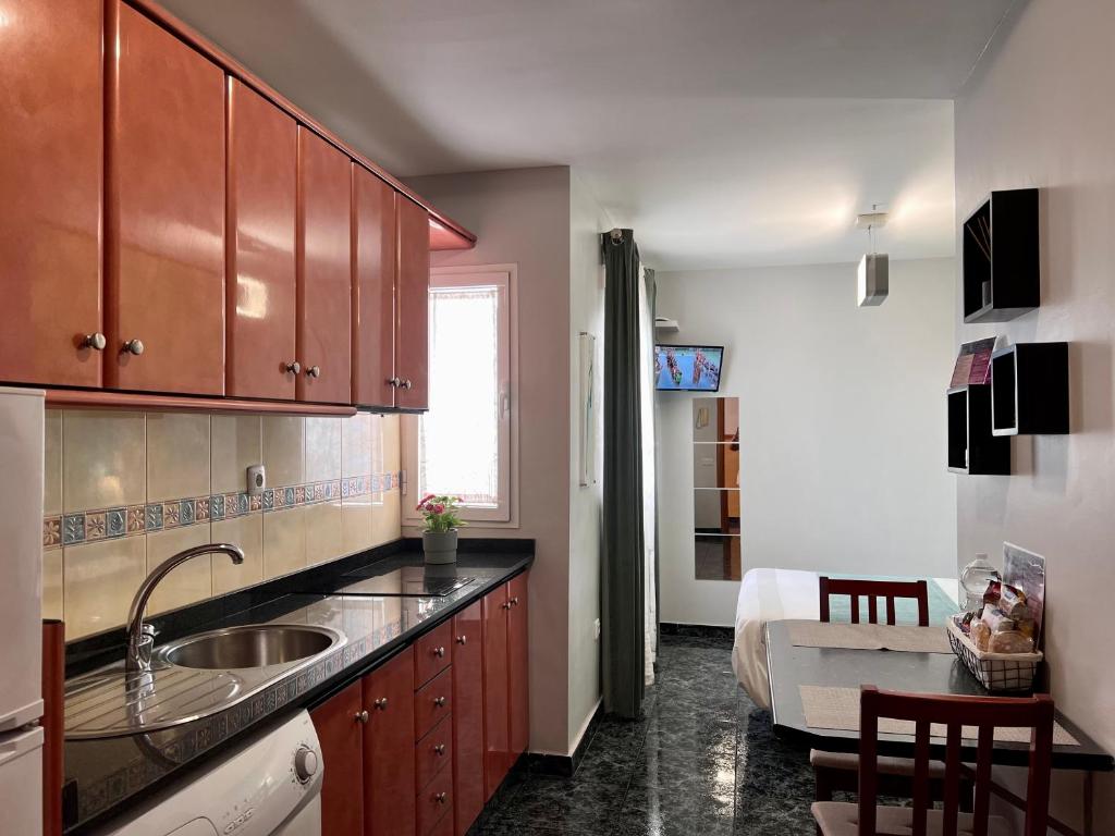 Estudios Dalia, Vecindario – Updated 2023 Prices