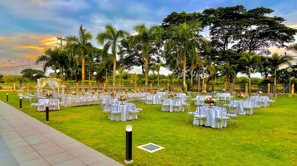 Zahrada ubytování Luisita Central Park Hotel