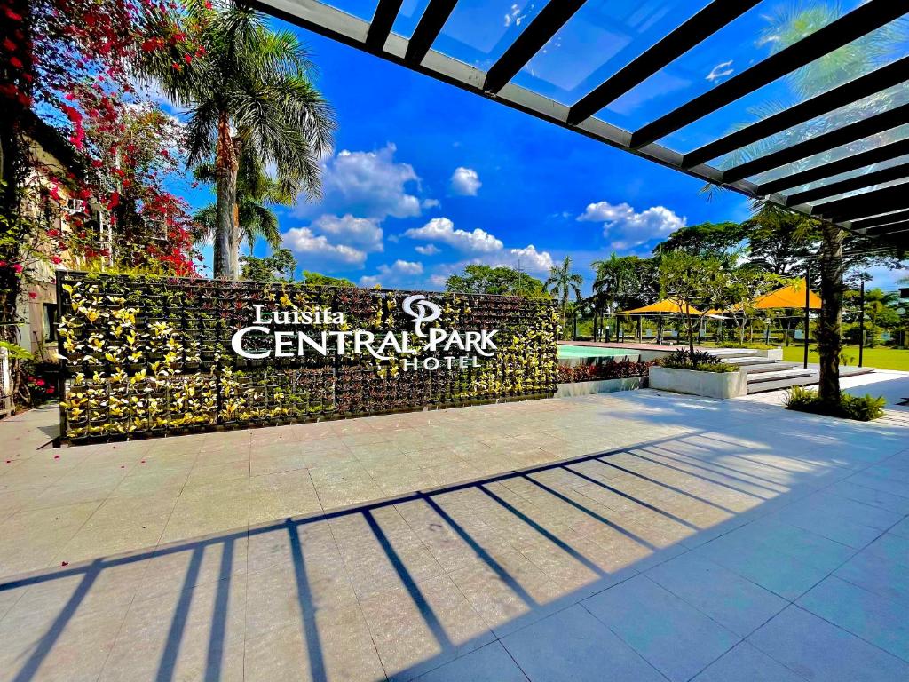 Fotografie z fotogalerie ubytování Luisita Central Park Hotel v destinaci Tarlac