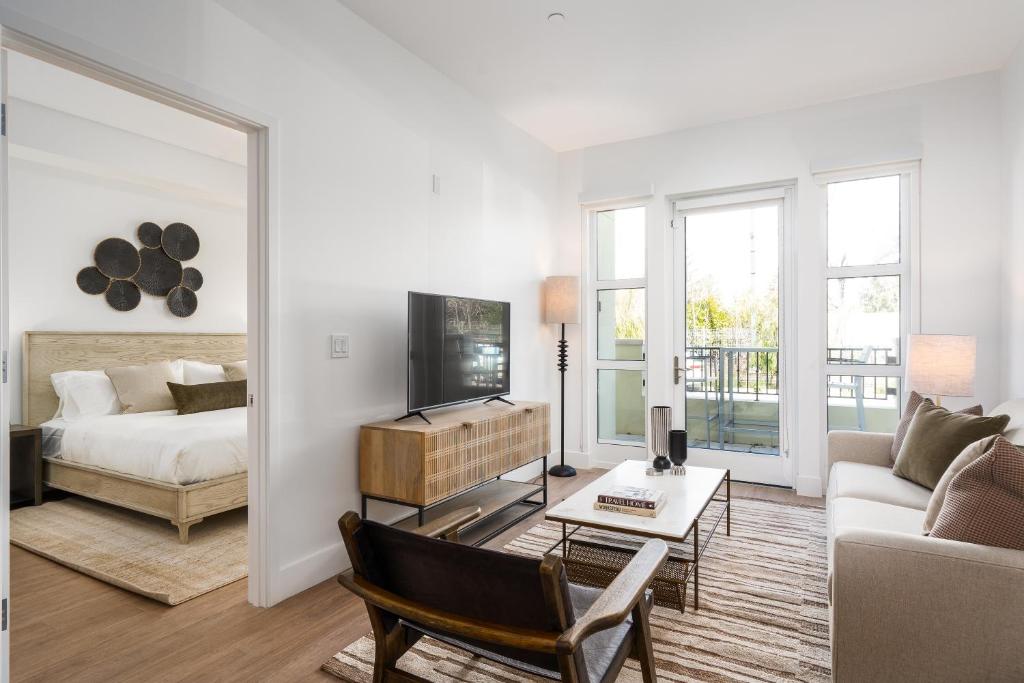 Mint House Menlo Park by Kasa photo