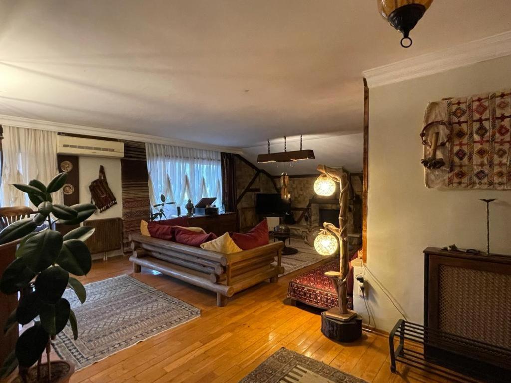 Kép Full Furnished Cozy Rooftop 21 Flat in Maltepe szállásáról Isztambulban a galériában