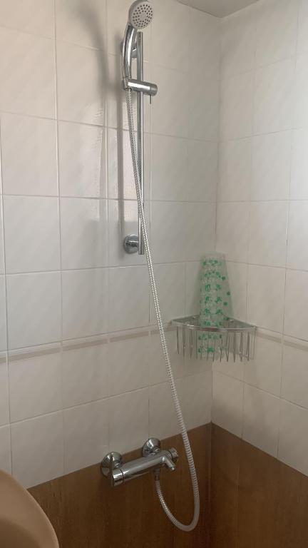 A bathroom at EL RACO- C, 8-16