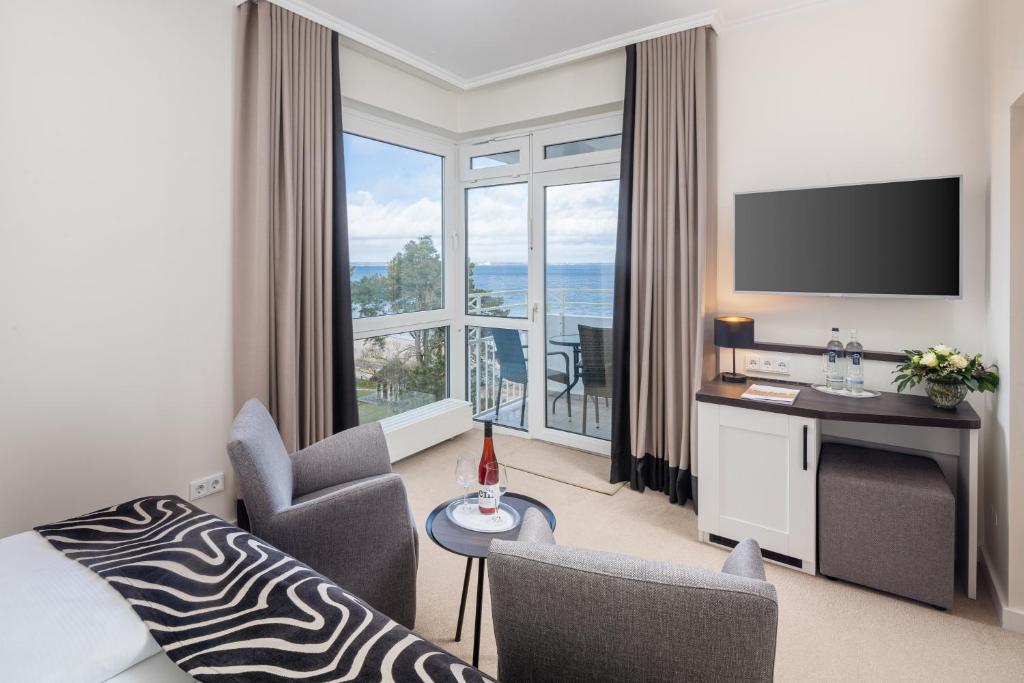 Kuchyň nebo kuchyňský kout v ubytování Hotel Bellevue