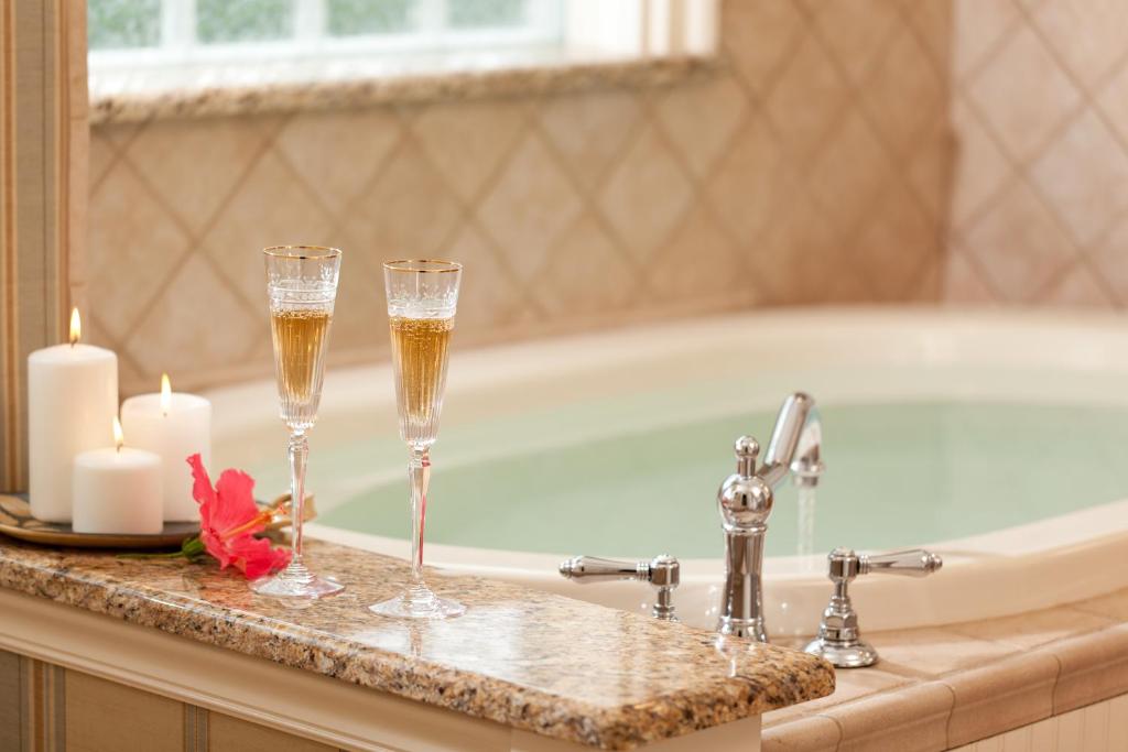 Arrowhead Inn - 