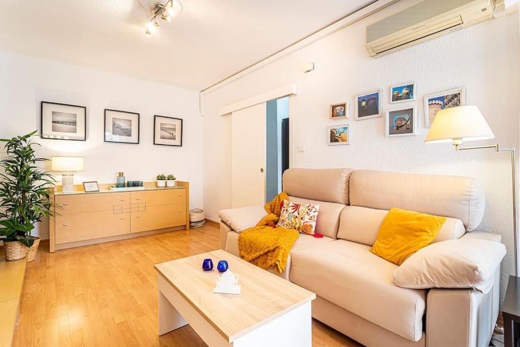 Precioso piso moderno: Terraza, A/C, NetFlix, WiFi, Valencia ...
