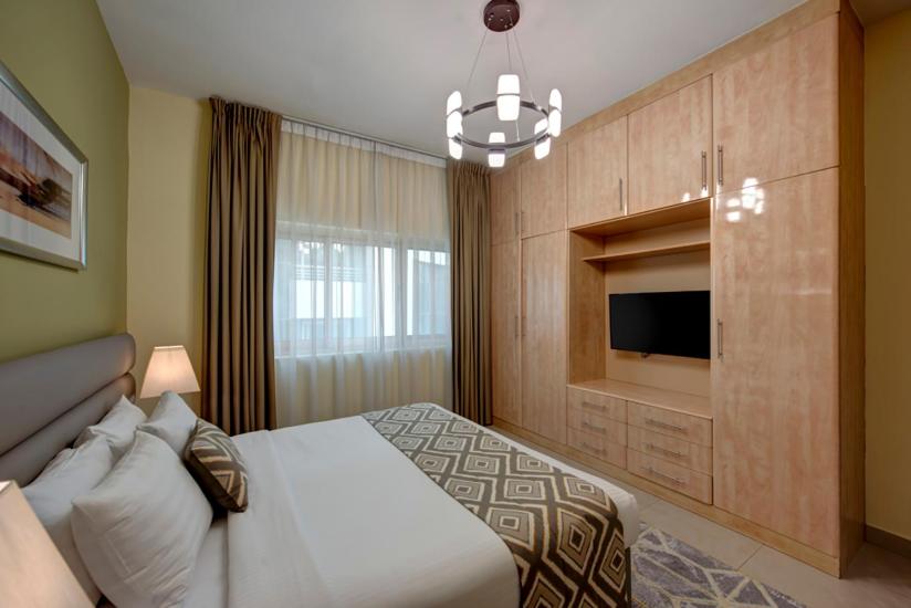 TV a/nebo společenská místnost v ubytování Radiance Premium Suites