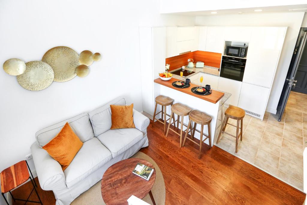 Young Spirit Apartment