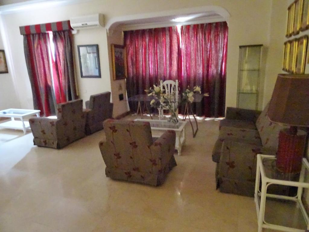 Posezení v ubytování Hotel Tanausu