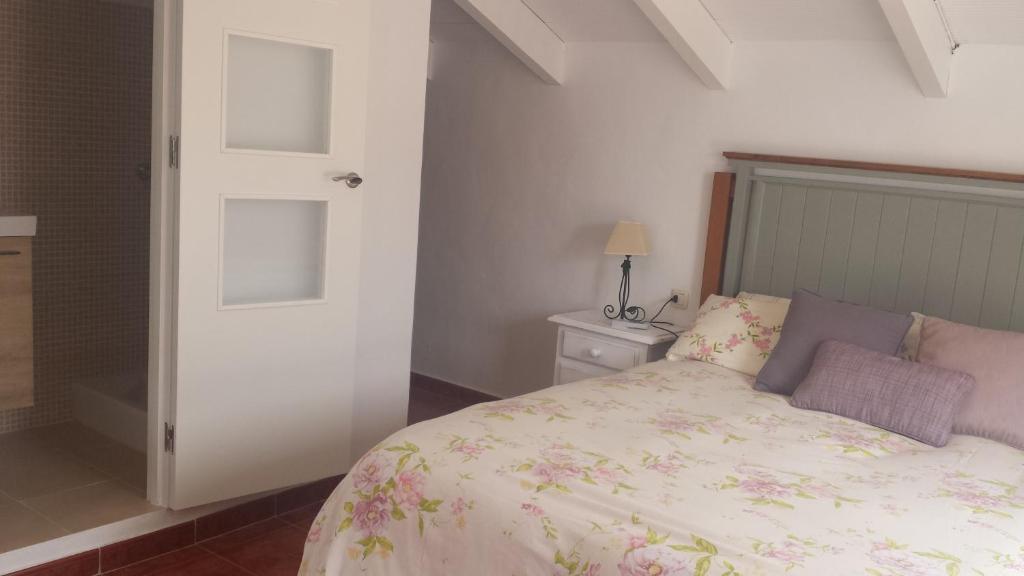 A bed or beds in a room at Casas Isabel