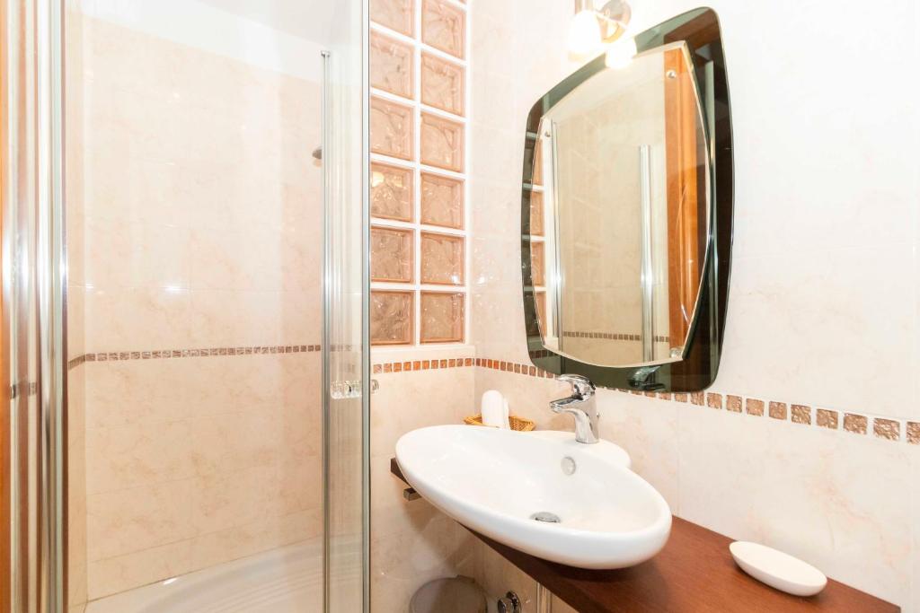 Bagno di Piazza Statuto Comfy APT - with 2 Balconies