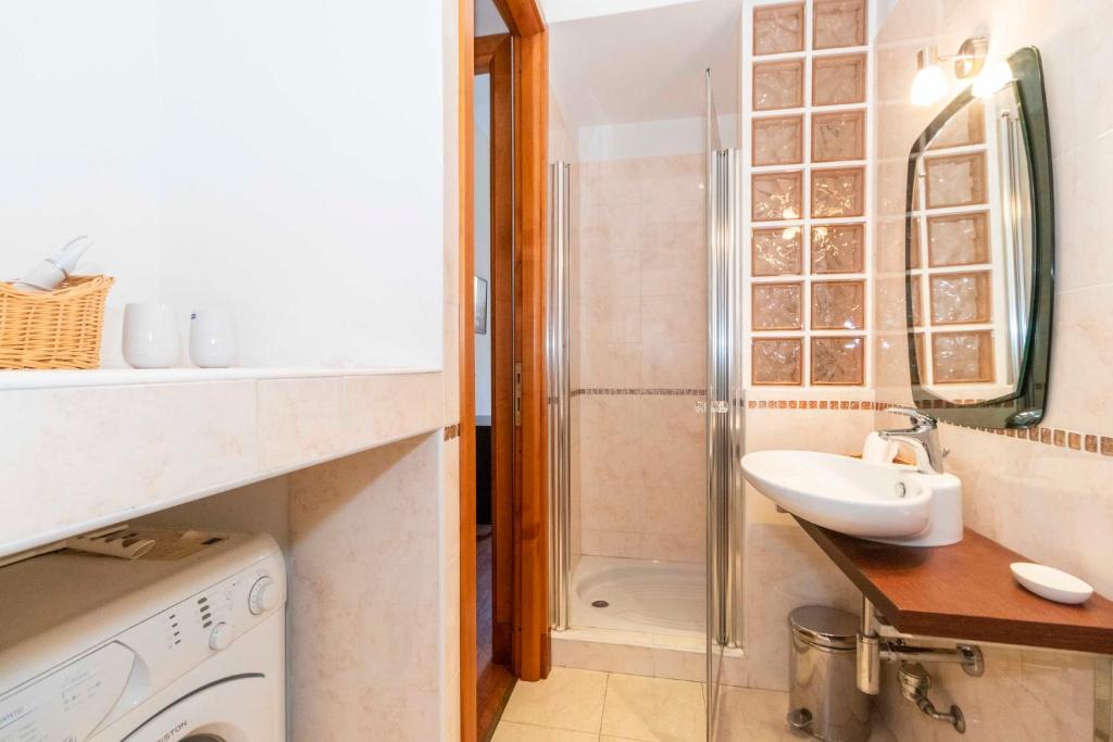 Bagno di Piazza Statuto Comfy APT - with 2 Balconies