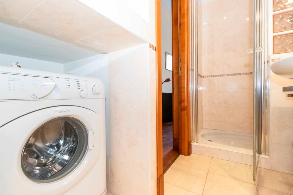 Bagno di Piazza Statuto Comfy APT - with 2 Balconies