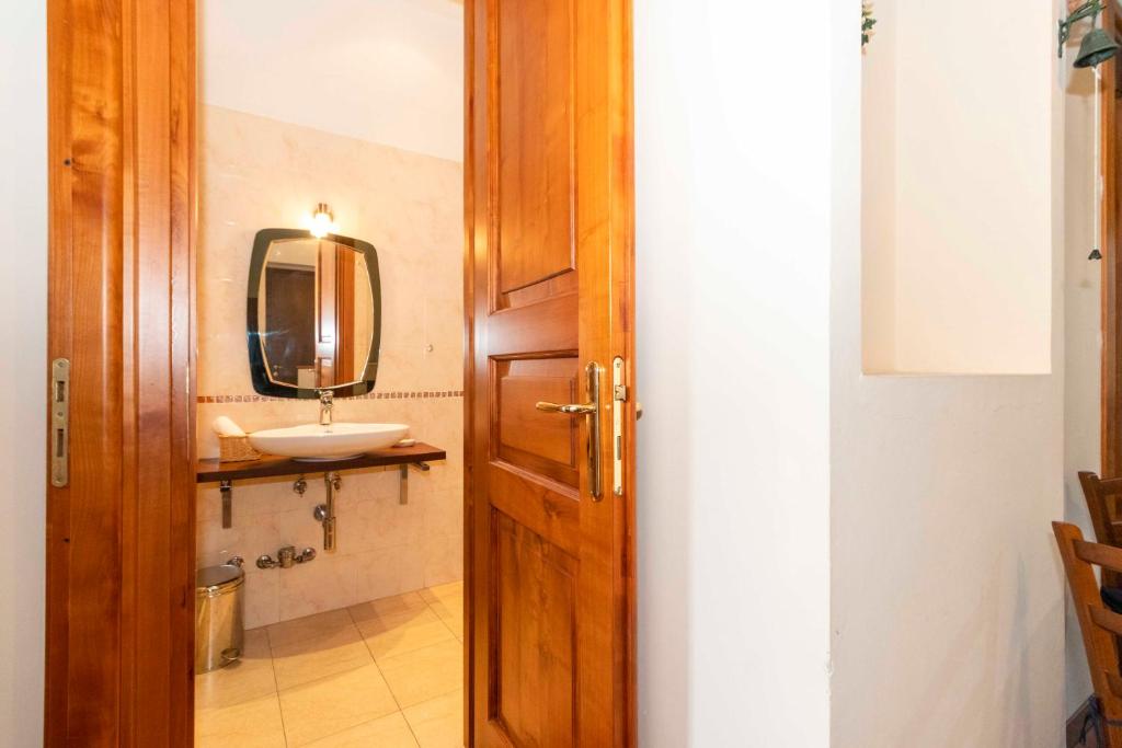 Bagno di Piazza Statuto Comfy APT - with 2 Balconies