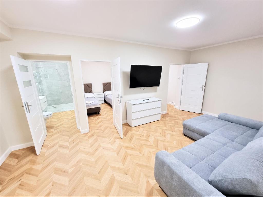 TV a/nebo společenská místnost v ubytování Orange Tree Hotel